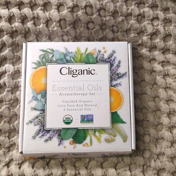Cliganic USDA Organic Aromatherapy Essential Oils Set 8 pc - 100% Pure Natural - Picture 1 of 8
